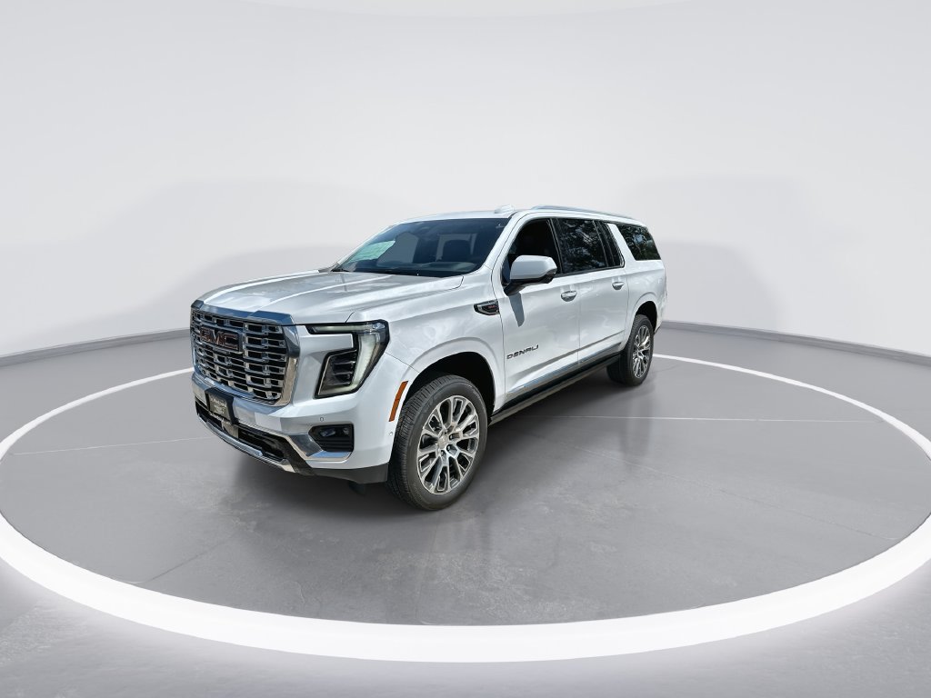 New 2026 GMC Yukon XL Denali w/ Denali Reserve Package AWD/4WD image 4