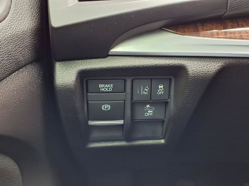 Used 2017 Acura MDX SH-AWD image 9