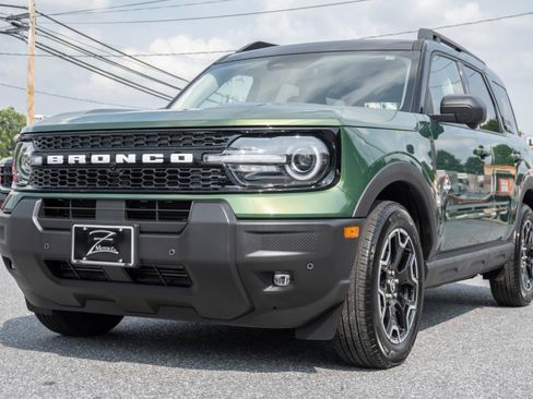 Used 2025 Ford Bronco Sport Outer Banks w/ Outer Banks Tech Package+ AWD/4WD image 7
