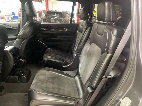 Certified 2021 Jeep Grand Cherokee L Laredo image 22