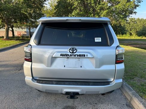 Used 2024 Toyota 4Runner SR5 Premium w/ Moonroof Package RWD image 5
