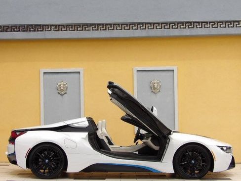 Used 2019 BMW i8 Roadster AWD/4WD image 20
