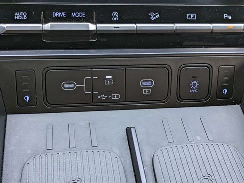 Certified 2024 Hyundai Santa Fe Calligraphy FWD image 33