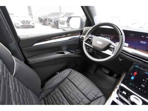 New 2025 Cadillac Escalade Sport Platinum w/ LPO, ONYX Package image 8