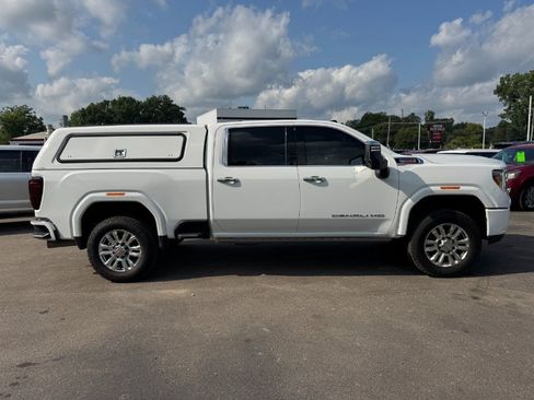 Used 2022 GMC Sierra 3500 Denali w/ Denali Ultimate Package AWD/4WD image 6