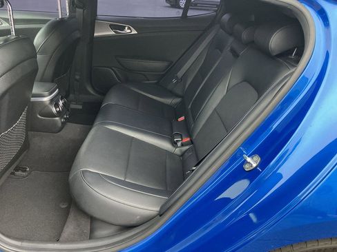 Used 2022 Kia Stinger GT1 RWD image 24