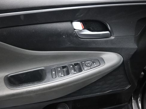 Used 2021 Hyundai Santa Fe SE FWD image 10