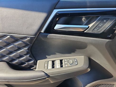 Used 2023 Mitsubishi Outlander SEL image 33