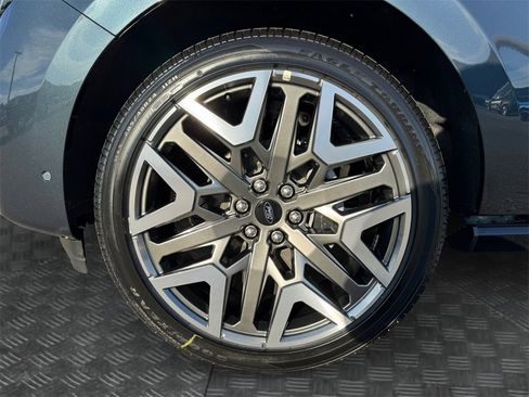 New 2025 Ford Expedition Max Platinum w/ Platinum Ultimate Package image 14