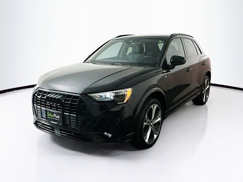 Used 2021 Audi Q3 2.0T Premium w/ Convenience Package image 3