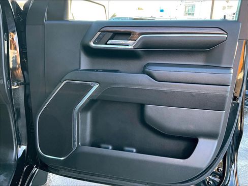 Used 2024 Chevrolet Silverado 1500 RST image 12