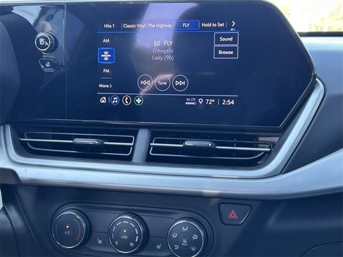 Used 2025 Chevrolet Trax RS w/ Driver Confidence Package image 15