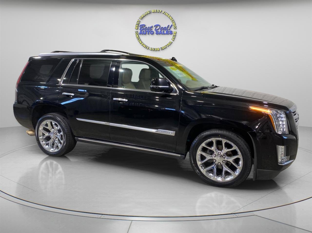 Used 2018 Cadillac Escalade Platinum AWD/4WD image 6