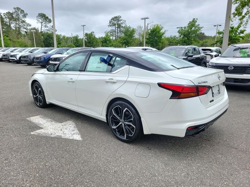 New 2026 Nissan Altima 2.5 SR image 3