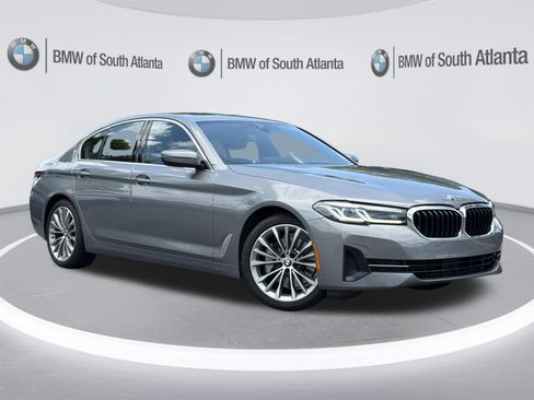 Used 2023 BMW 530i w/ Convenience Package RWD image 2