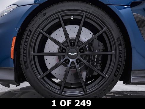 Used 2023 Aston Martin V12 Vantage Roadster image 16