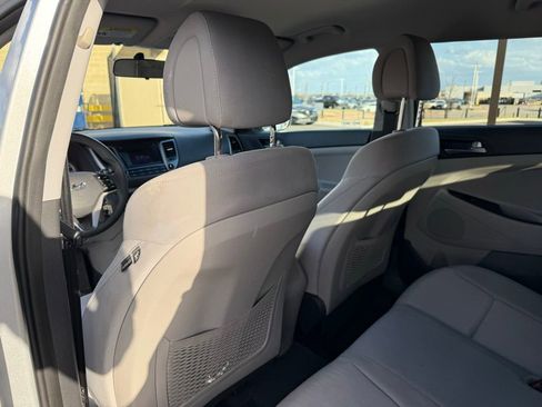 Used 2017 Hyundai Tucson SE image 9