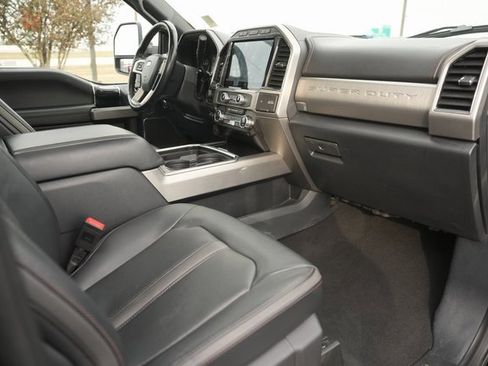 Used 2022 Ford F450 Platinum image 18