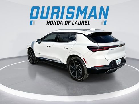 Used 2025 Chevrolet Equinox EV LT image 6