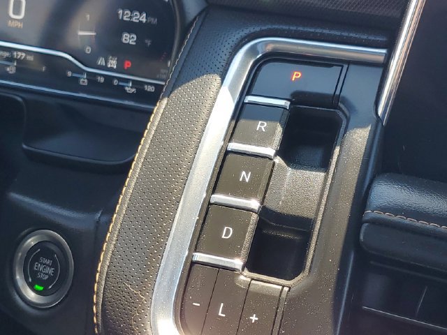 Used 2024 GMC Yukon AT4 w/ Technology Package AWD/4WD image 20