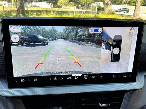 Used 2025 Ford Explorer ST image 13