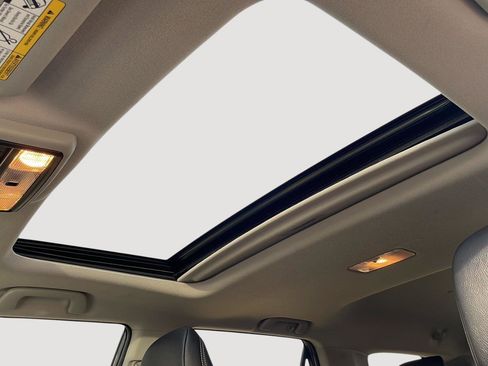 Used 2022 Toyota 4Runner Limited image 25