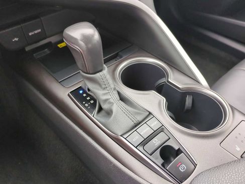 Used 2024 Toyota Camry XSE FWD image 16