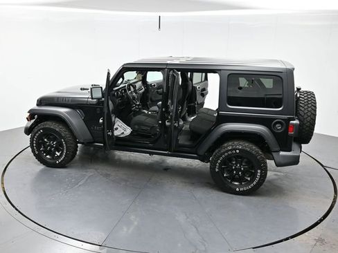 Used 2022 Jeep Wrangler Unlimited Sport image 38