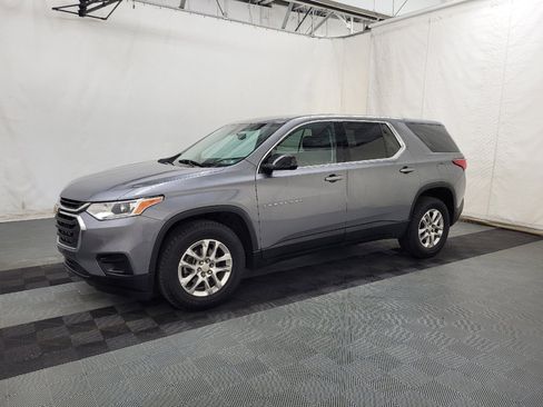 Used 2020 Chevrolet Traverse LS AWD/4WD image 2