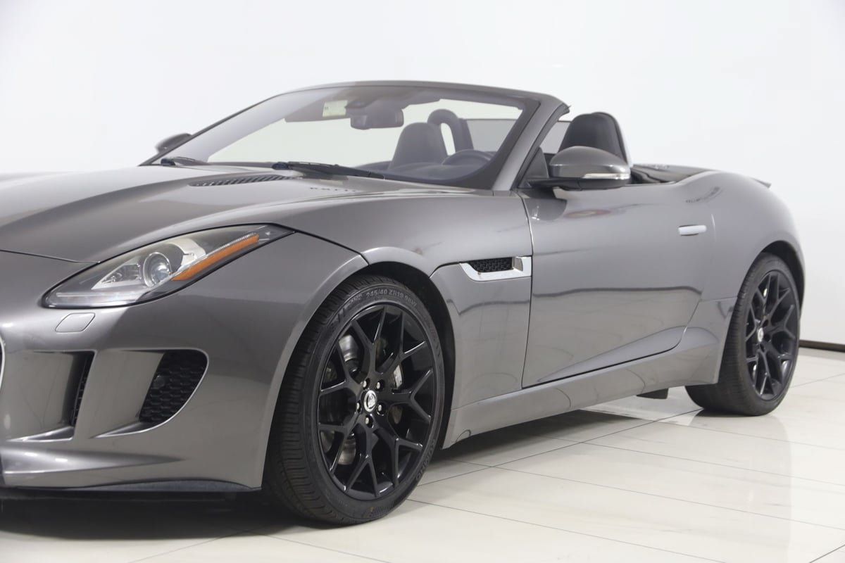 Used 2017 Jaguar F-TYPE Convertible RWD image 65