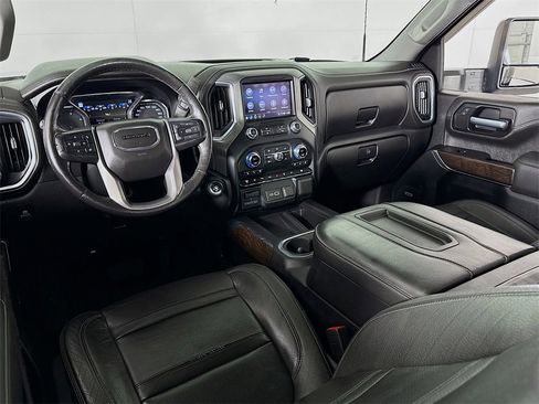 Used 2020 GMC Sierra 3500 Denali w/ Denali Ultimate Package image 33