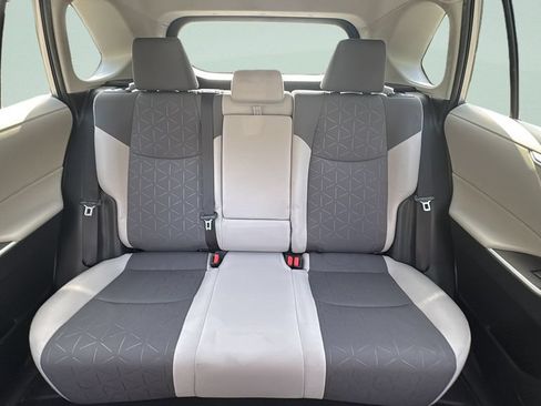 Used 2024 Toyota RAV4 XLE w/ Convenience Package FWD image 13