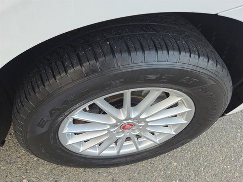 Used 2017 Jaguar F-PACE 35t AWD - Hard to find - Must image 6