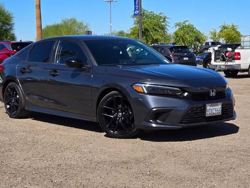 Used 2022 Honda Civic Sport image 1