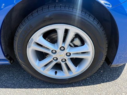 Used 2018 Chevrolet Cruze LT FWD image 28