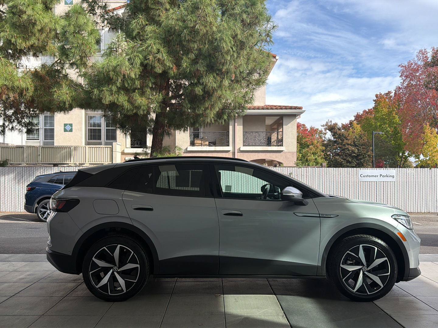 Certified 2023 Volkswagen ID.4 Pro S AWD/4WD image 6