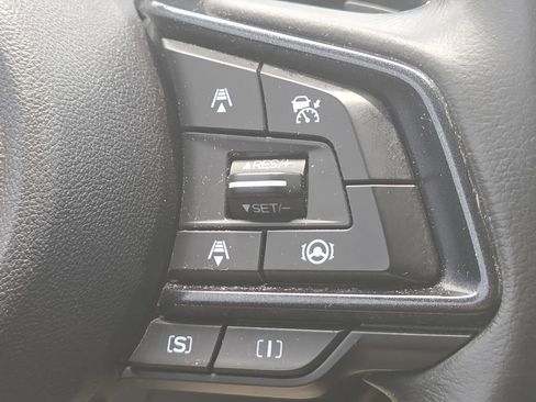 Used 2021 Subaru Crosstrek 2.5i Sport w/ Moonroof Package AWD/4WD image 18