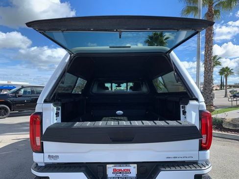 Used 2020 GMC Sierra 2500 Denali w/ Denali Ultimate Package AWD/4WD image 10