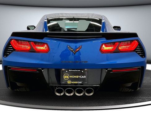 Used 2016 Chevrolet Corvette Stingray Coupe w/ 2LT Preferred Equipment Group image 5