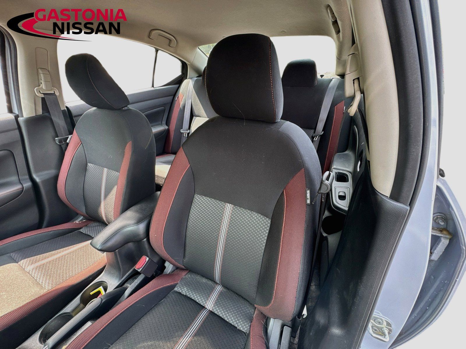 Used 2024 Nissan Versa SR FWD image 23