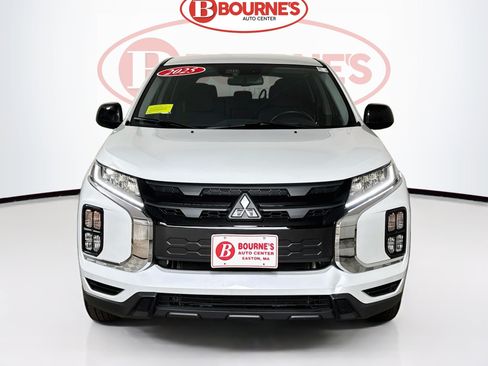 Used 2025 Mitsubishi Outlander Sport LE AWD/4WD image 4