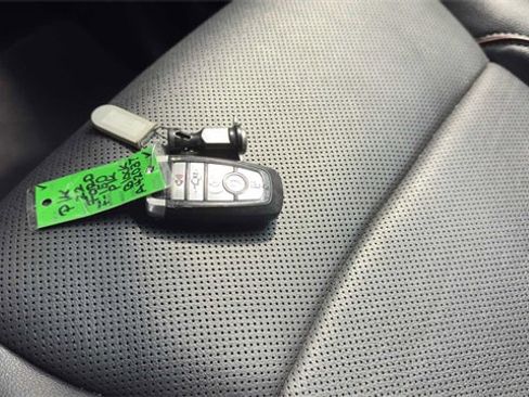 Used 2022 Ford F150 Lariat w/ Equipment Group 502A High image 33