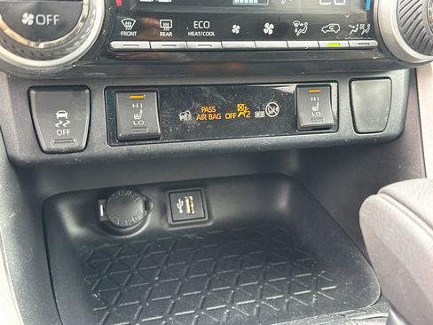 Used 2023 Toyota RAV4 XLE w/ Convenience Package AWD/4WD image 31