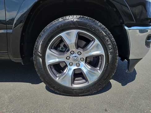 Used 2022 RAM 1500 Laramie w/ Trailer Tow Group AWD/4WD image 9