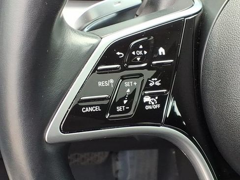 Certified 2025 Mercedes-Benz GLE 450e 4MATIC w/ Driver Assistance Package image 9