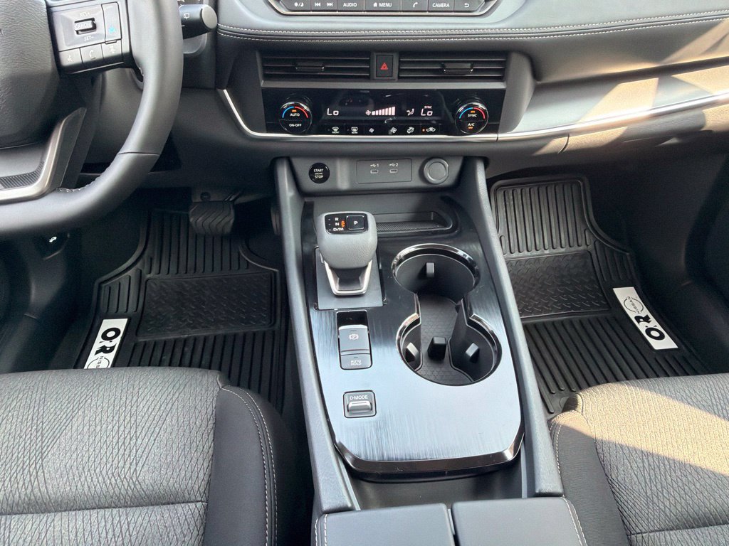 New 2026 Nissan Rogue SV FWD image 25