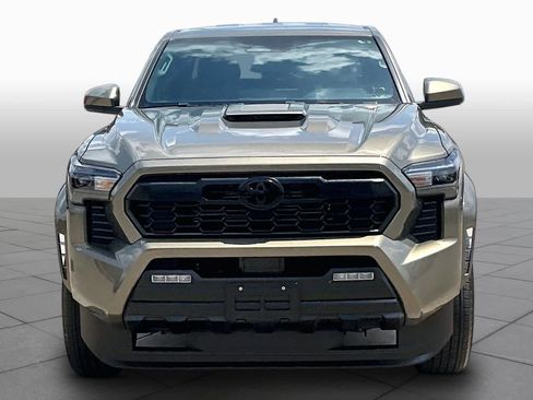 Used 2024 Toyota Tacoma TRD Sport RWD image 4