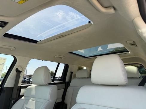 Used 2025 Hyundai Santa Fe Calligraphy FWD image 11