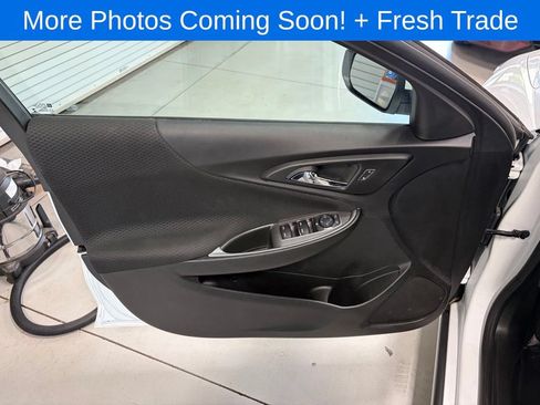 Used 2024 Chevrolet Malibu LT FWD image 10