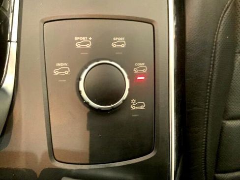 Used 2017 Mercedes-Benz GLE 43 AMG 4MATIC image 16